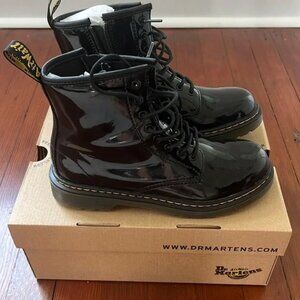 Dr. Martens Junior 1460 Patent Leather Lace Up Boots (Youth US 4; EU 36)